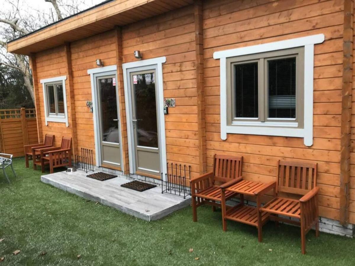Immaculate Cabin 5 Mins To Inverness Dogs Welcome Luaran gambar